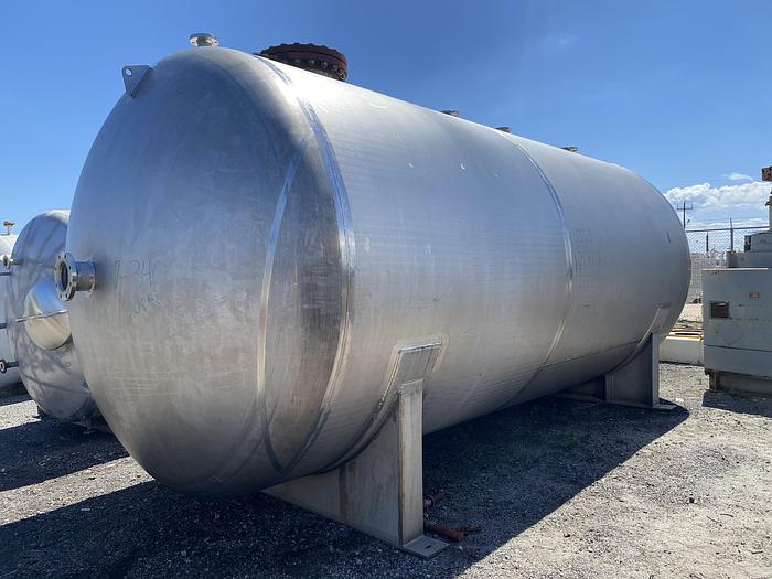 Used Crown Iron Works Co. 11,100 gallon 304L stainless steel horizontal pressure tank