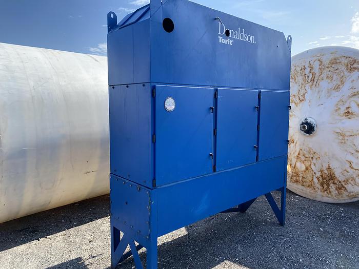Used Used Donaldson Torit Model WSO 25-3 5500 CFM Mist Collector