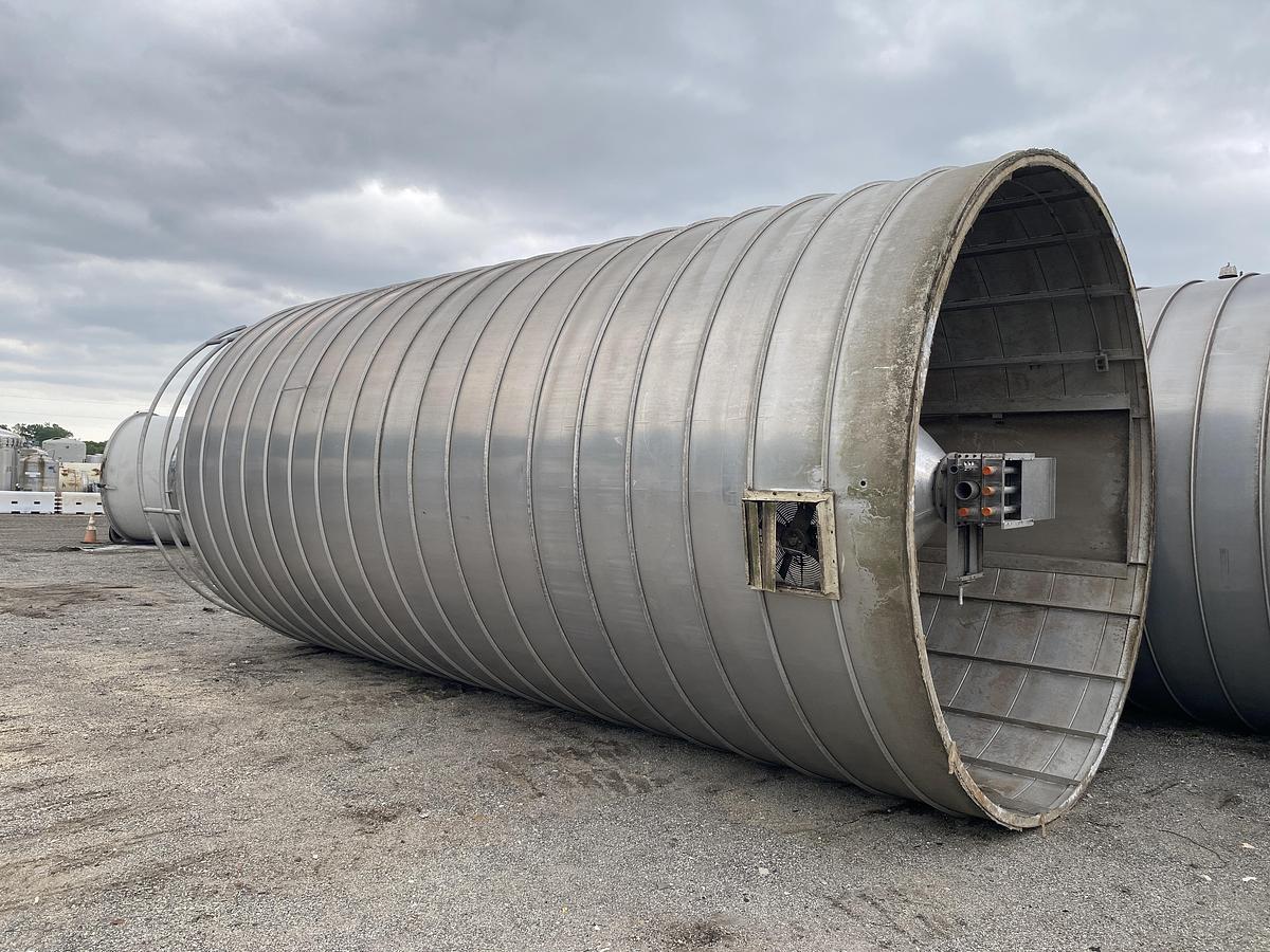 Used Used Conair Contract Systems Inc. 1709 cu ft Spiral Aluminum vertical bulk material silo
