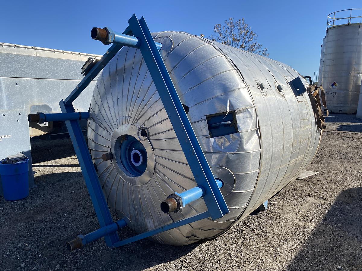 Used Used Pfaudler 2000 gallon glass lined reactor body.