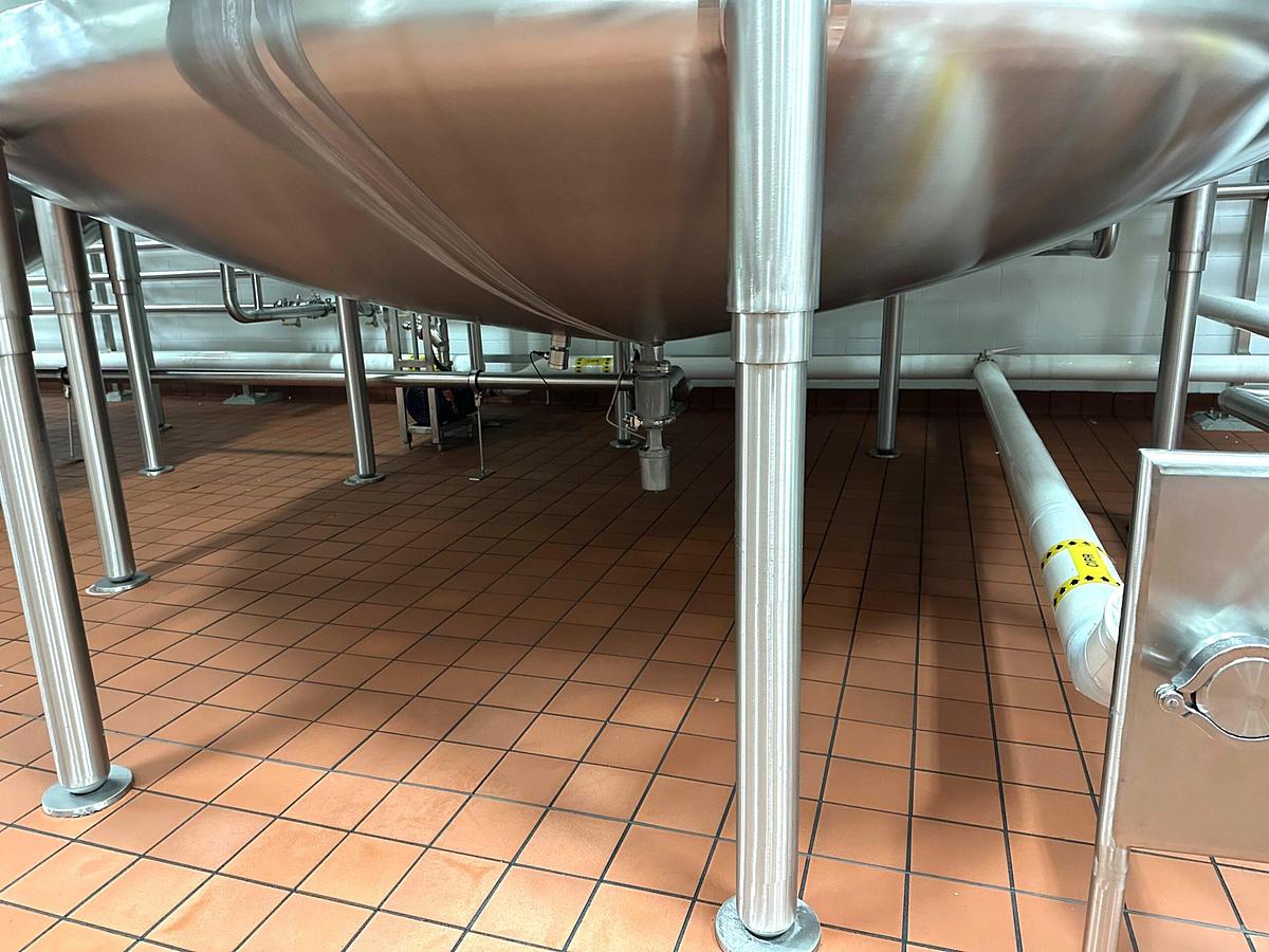 Used Used  Cherry Burrell 304 Stainless Steel Mix Tanks