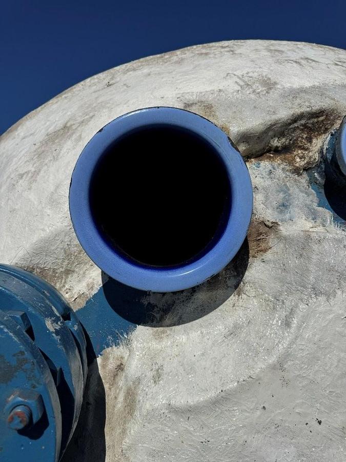 Used Used Pfaudler 2000 gallon glass lined reactor body.