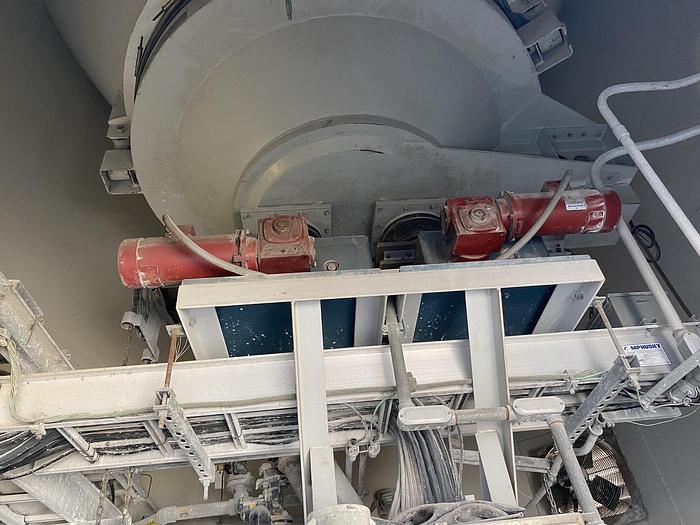 Used Used Columbian TecTank 8,020 cubic foot carbon steel vertical silo.