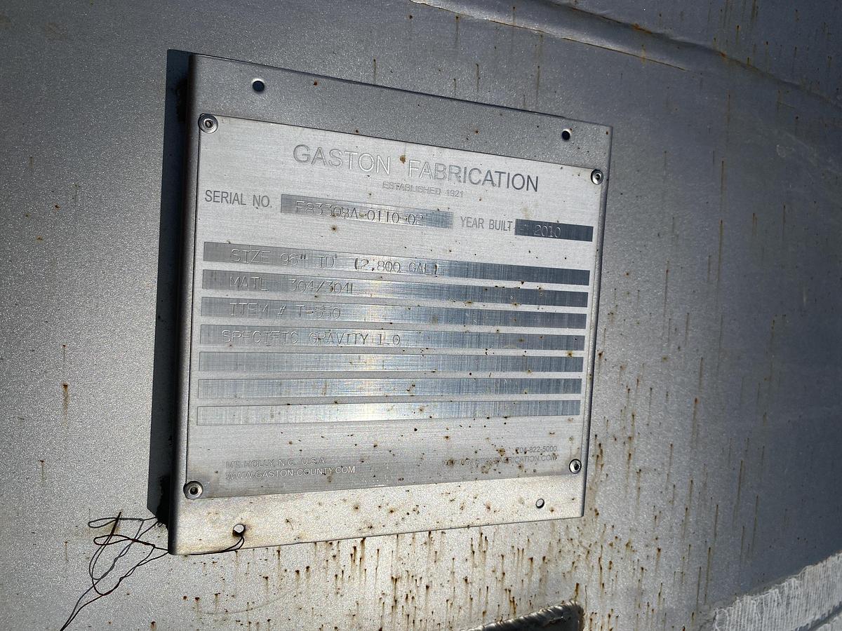 Used Used Gaston County approximately 2800 gallon 304L stainless steel vertical tank