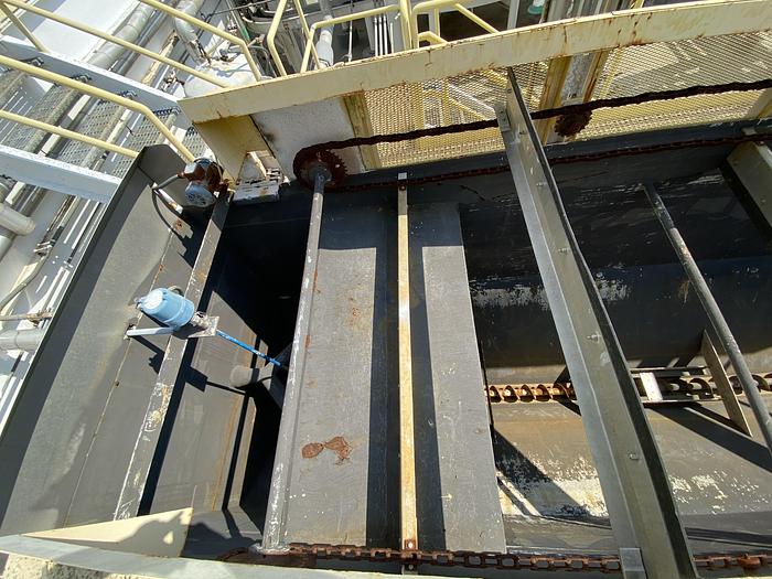 Used Used 10,000 gallon  DAF unit