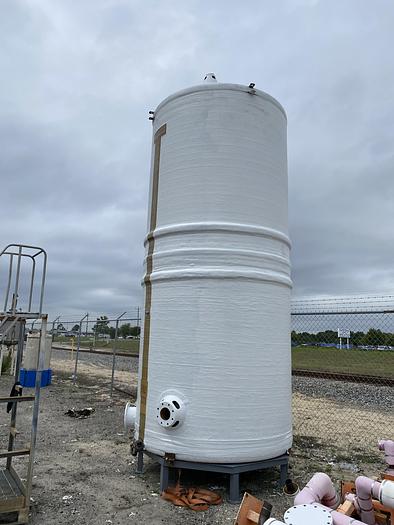 Used Used Owens Corning 5600  gallon fiberglass vertical storage tank