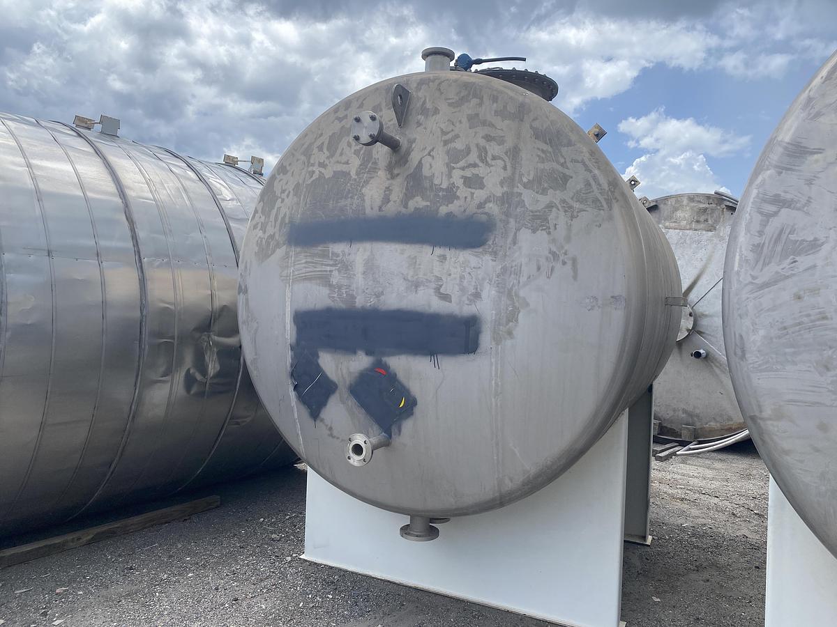 Used Used Industrial Metal Works Inc. approximately 3000 gallon stainless steel horizontal storage tank