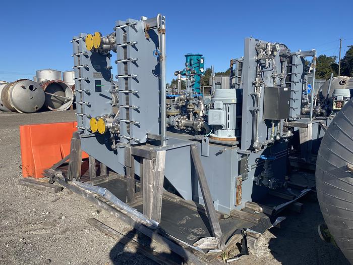 Unused Tubinsud S.R.L. 1000 gallon lube oil system