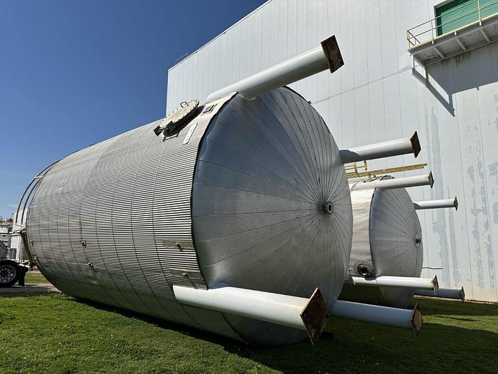 Used Used Bendel approximately 26,500 gallon 304 stainless steel vertical storage tank