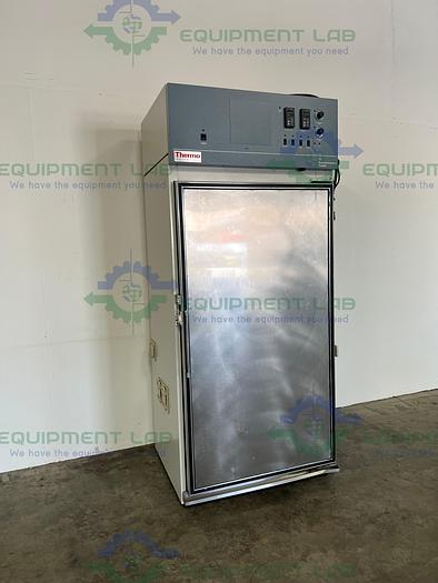 Used Thermo Fisher   3940  Refrigerated Incubator w/ Humidity 29 Cu Ft., 0° to 60°C