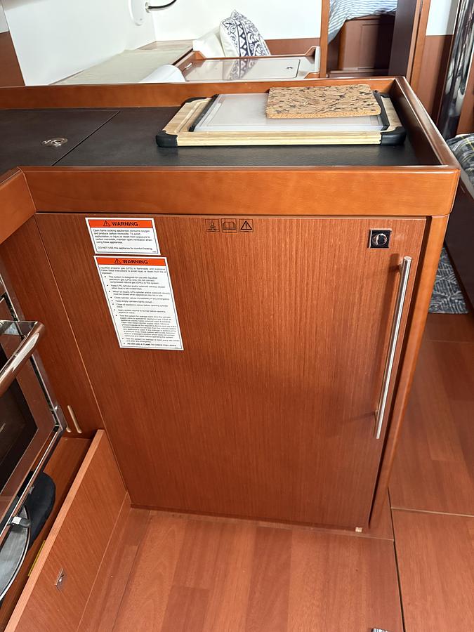 Used 2018 Beneteau Oceanis 45