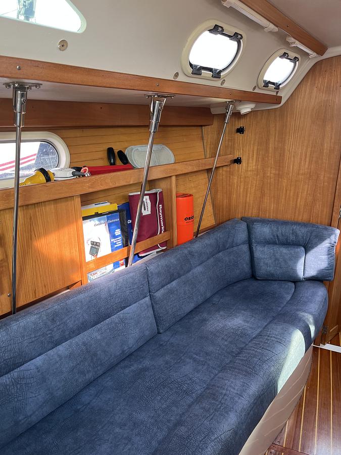 Used 2000 Catalina 320