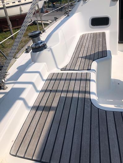 Used 2011 Beneteau Oceanis 31