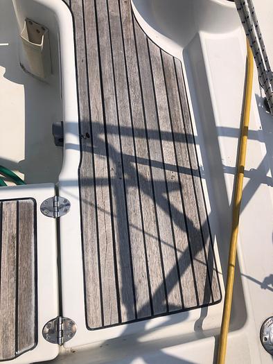 Used 2011 Beneteau Oceanis 31