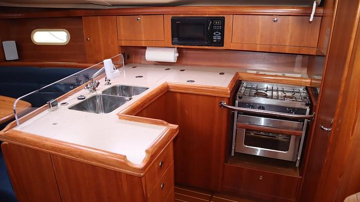 Used 2003 Hunter 356