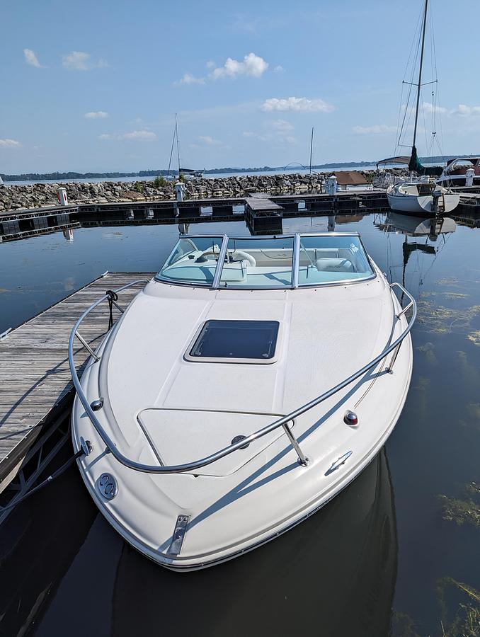 Used 2001 Sea Ray 225 Weekender