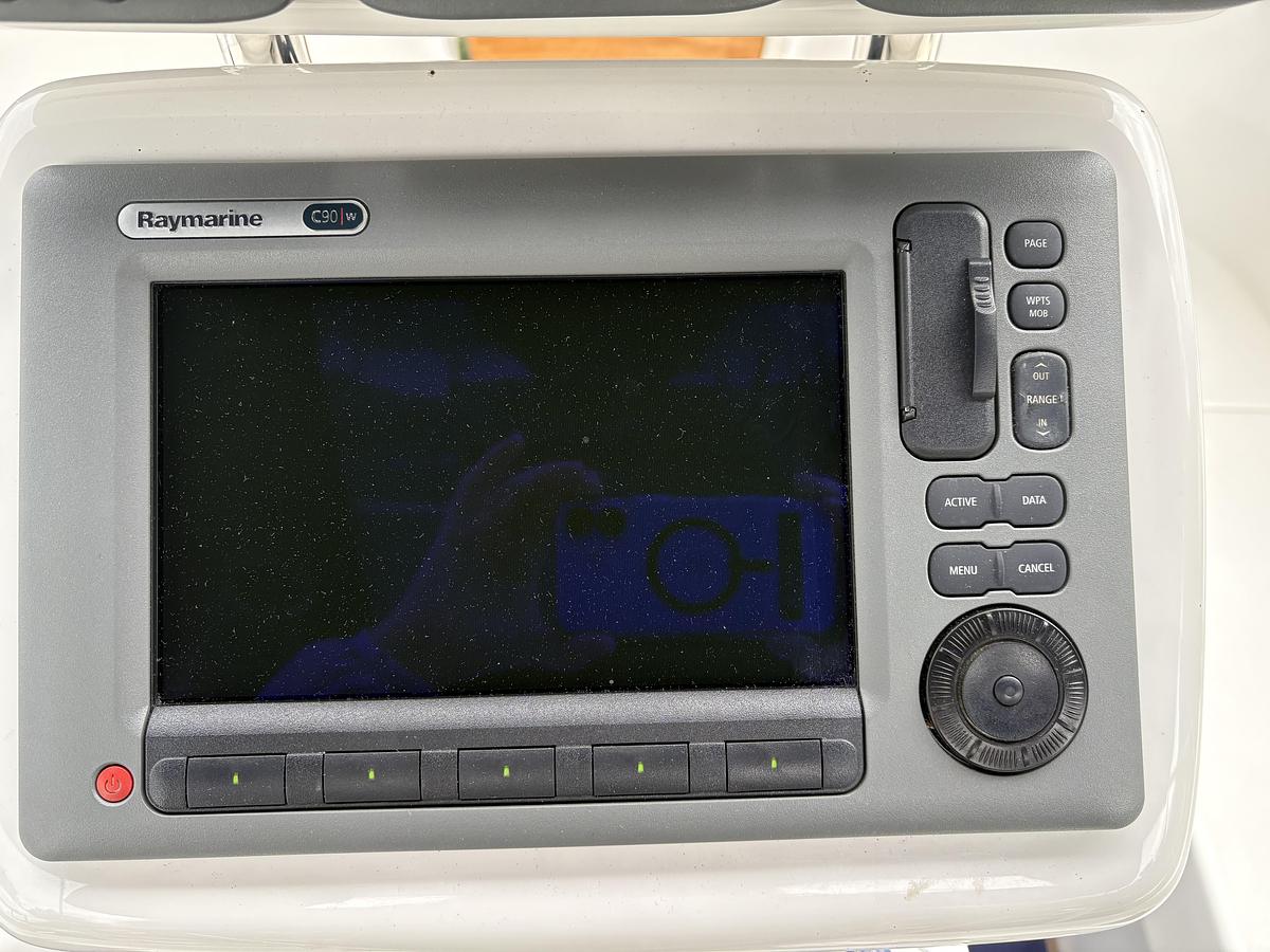 Used 2010 Catalina 350