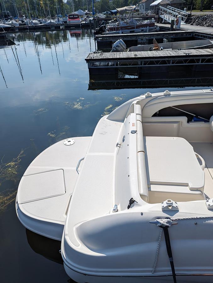 Used 2001 Sea Ray 225 Weekender