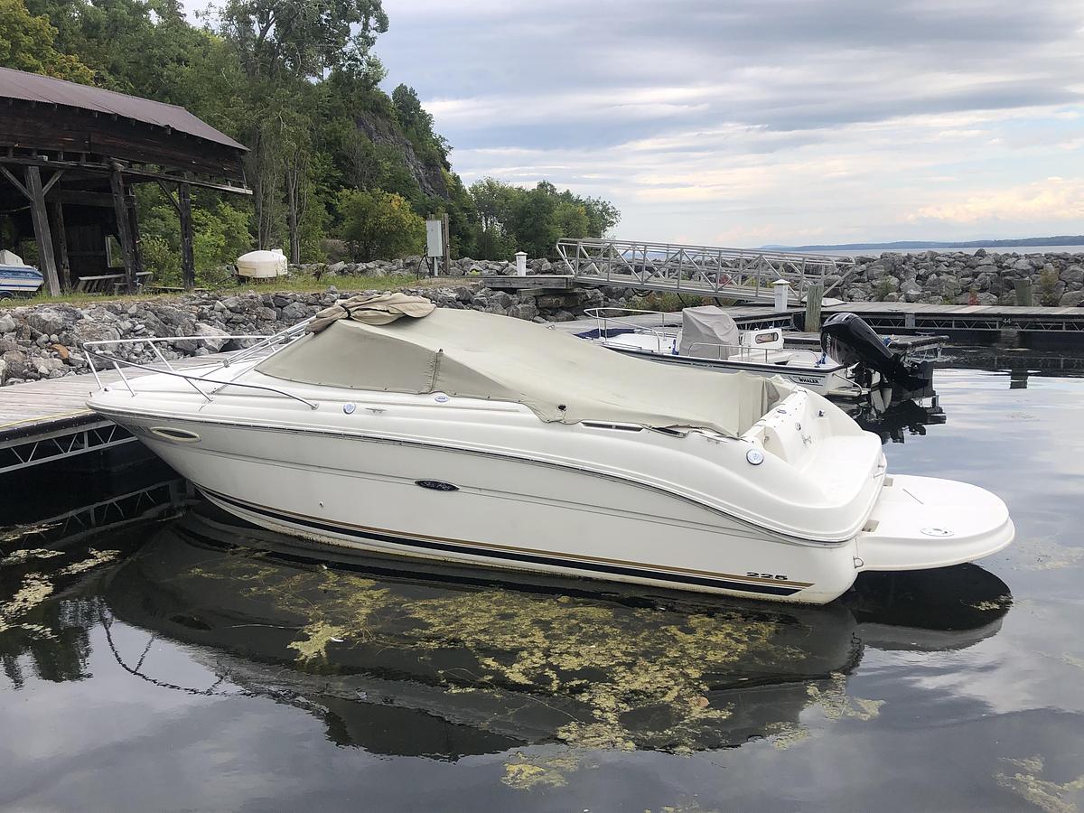 Used 2001 Sea Ray 225 Weekender