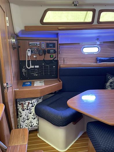 Used 2010 Catalina 350