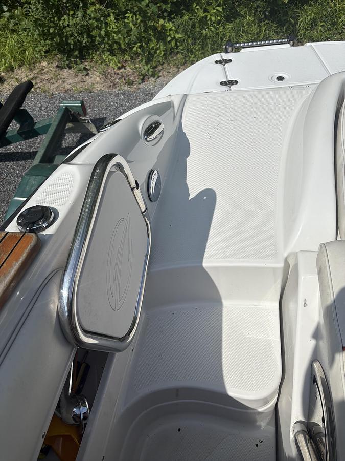 Used 2007 Crownline 240 EX