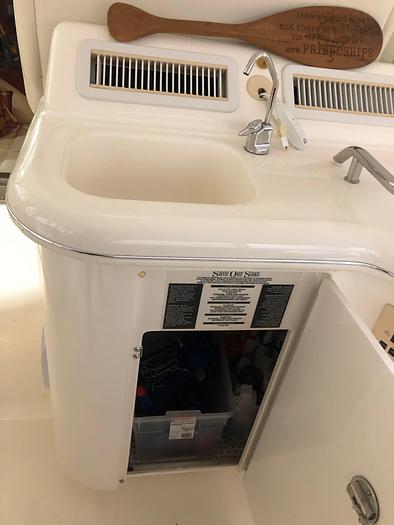 Used 2002 Sea Ray 480 Motor Yacht