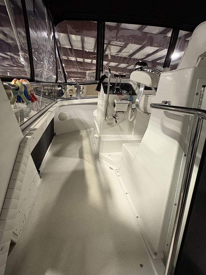 Used 1994 Carver 390 AC