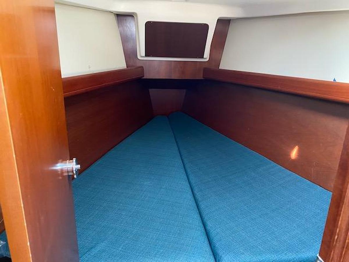 Used 2003 Beneteau 361