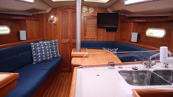 Used 2003 Hunter 356