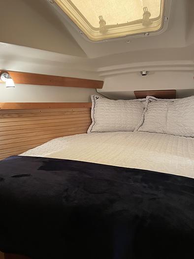 Used 2010 Catalina 350