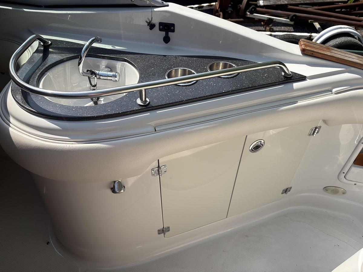 Used 2007 Crownline 240 EX