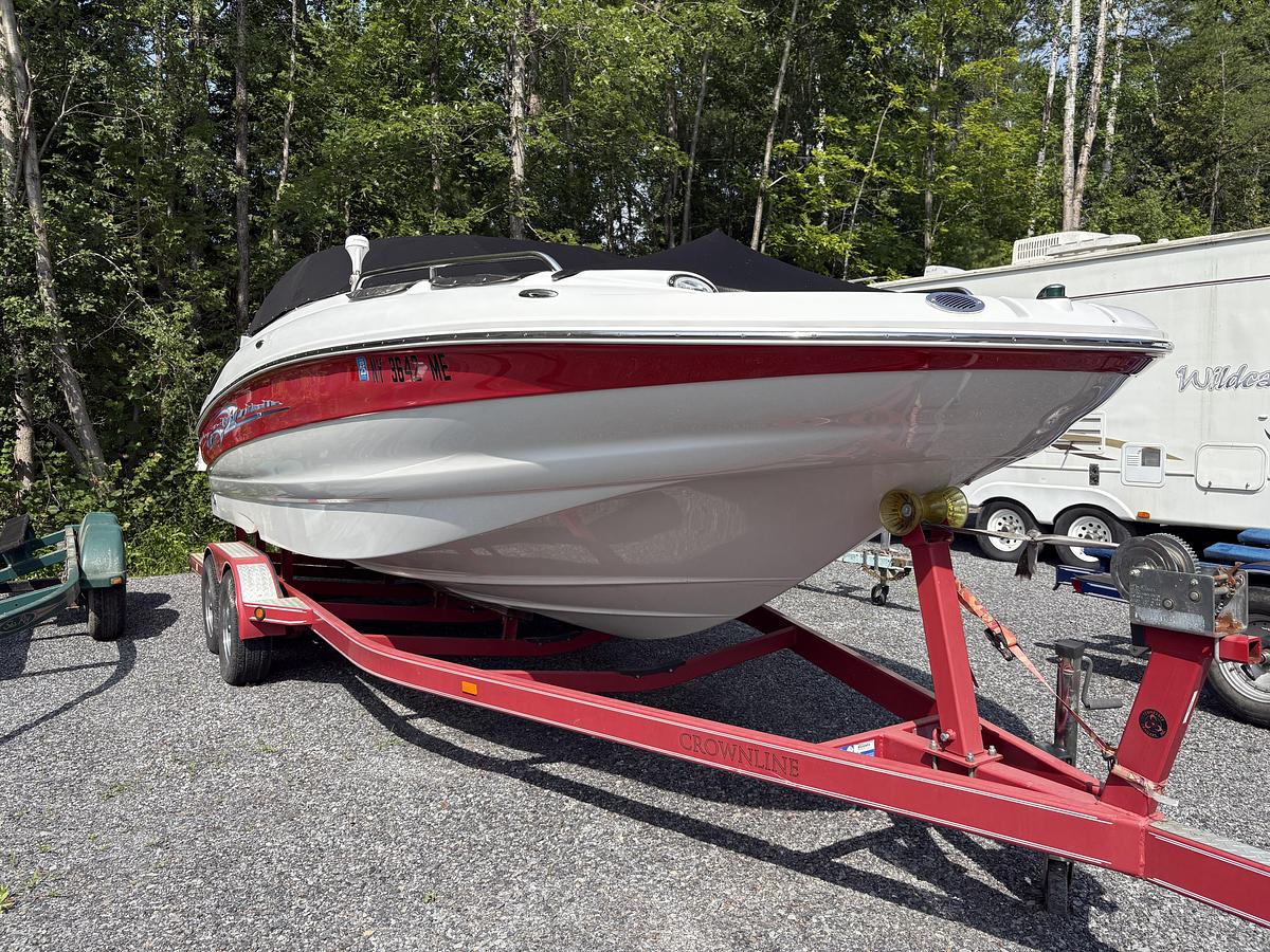 Used 2007 Crownline 240 EX