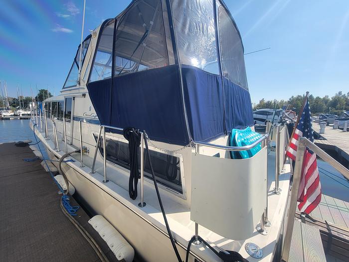 Used 1986 Chris-Craft Catalina 381