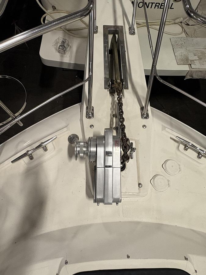 Used 1994 Carver 390 AC