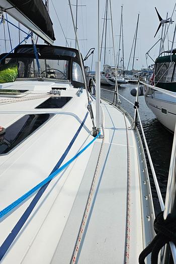 Used 1988 Hunter 35.5 Legend