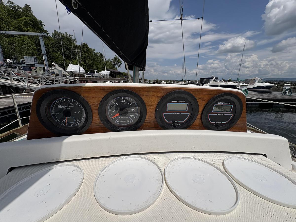 Used 1978 Pearson 31