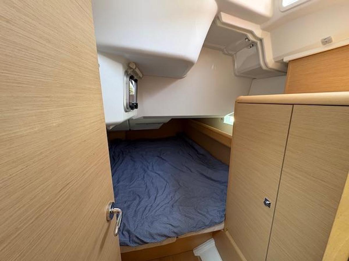 Used 2018 Jeanneau Sun Odyssey 389