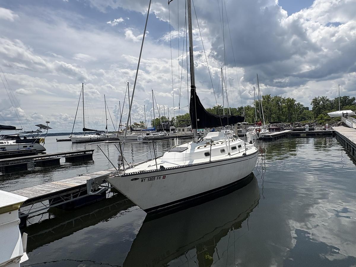 Used 1978 Pearson 31