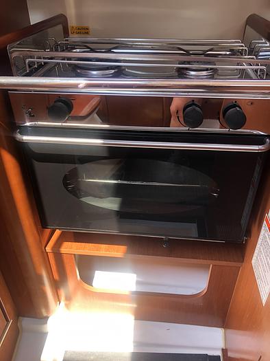 Used 2011 Beneteau Oceanis 31