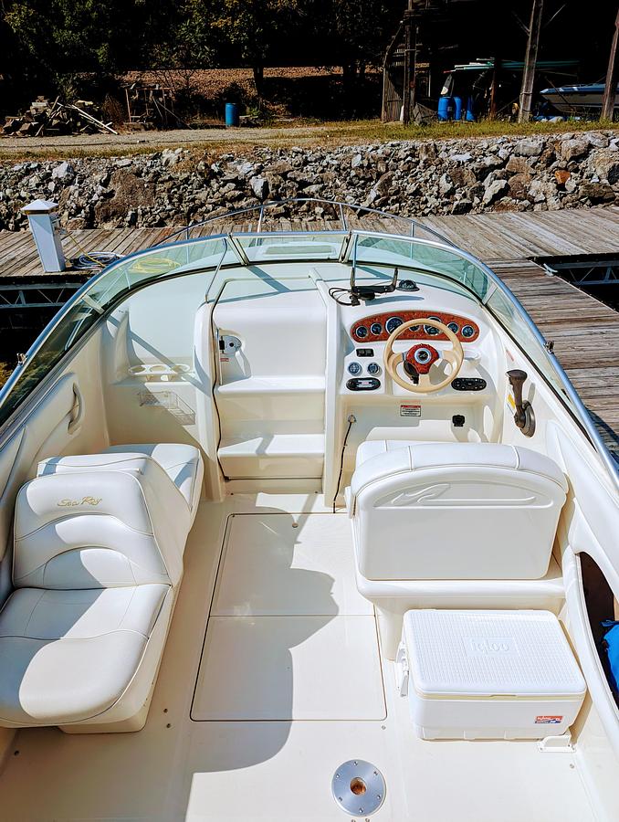 Used 2001 Sea Ray 225 Weekender