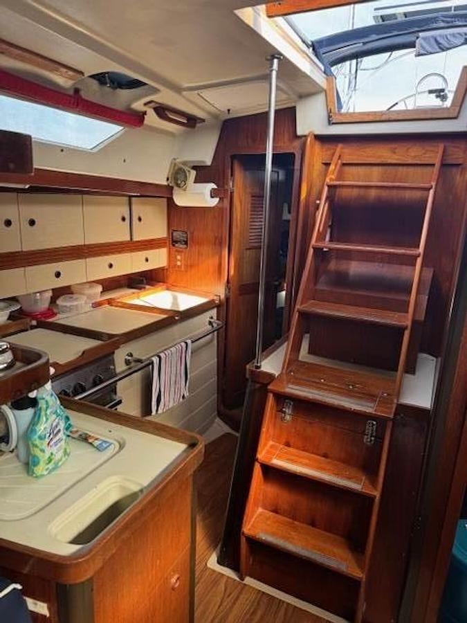 Used 1988 C&C 44