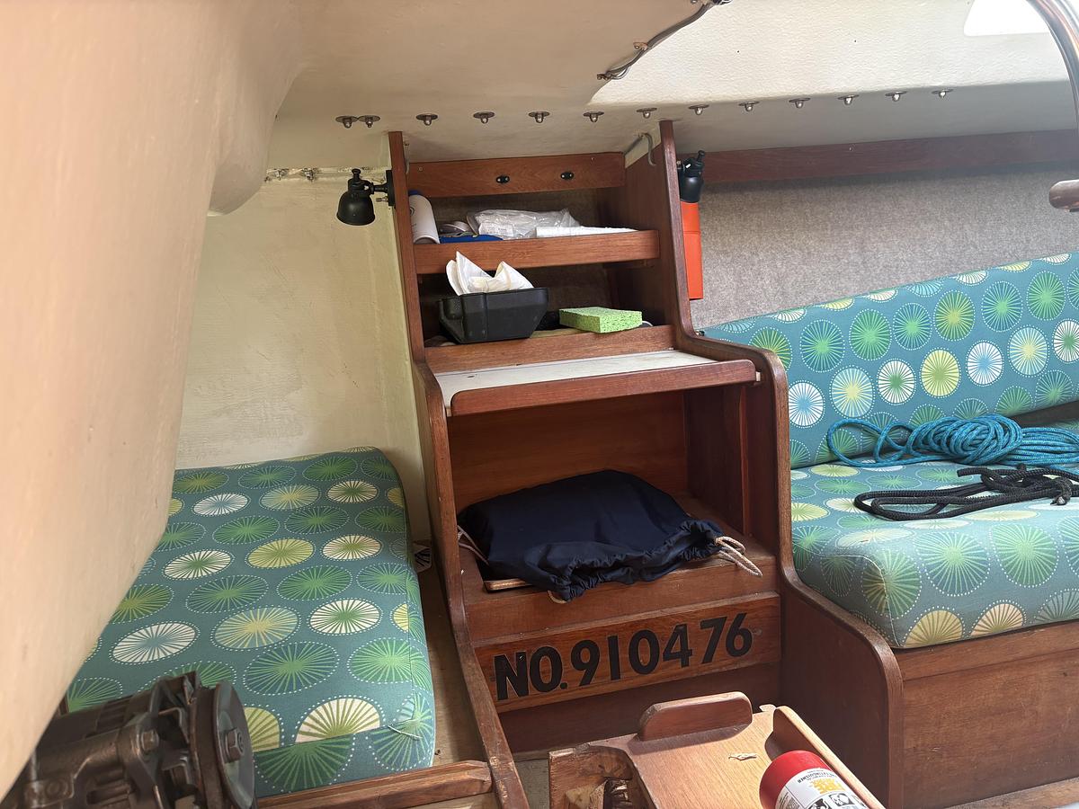 Used 1987 J Boats J 29