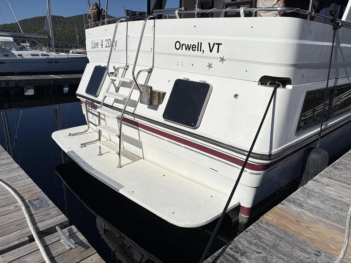 Used 1988 Hi-Tech Marine 44