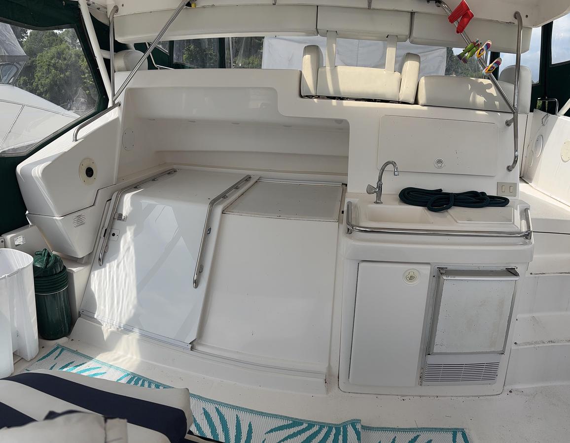 Used 1999 Silverton 392 Motor Yacht