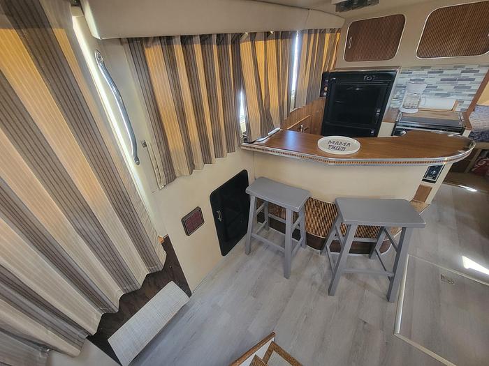 Used 1986 Chris-Craft Catalina 381