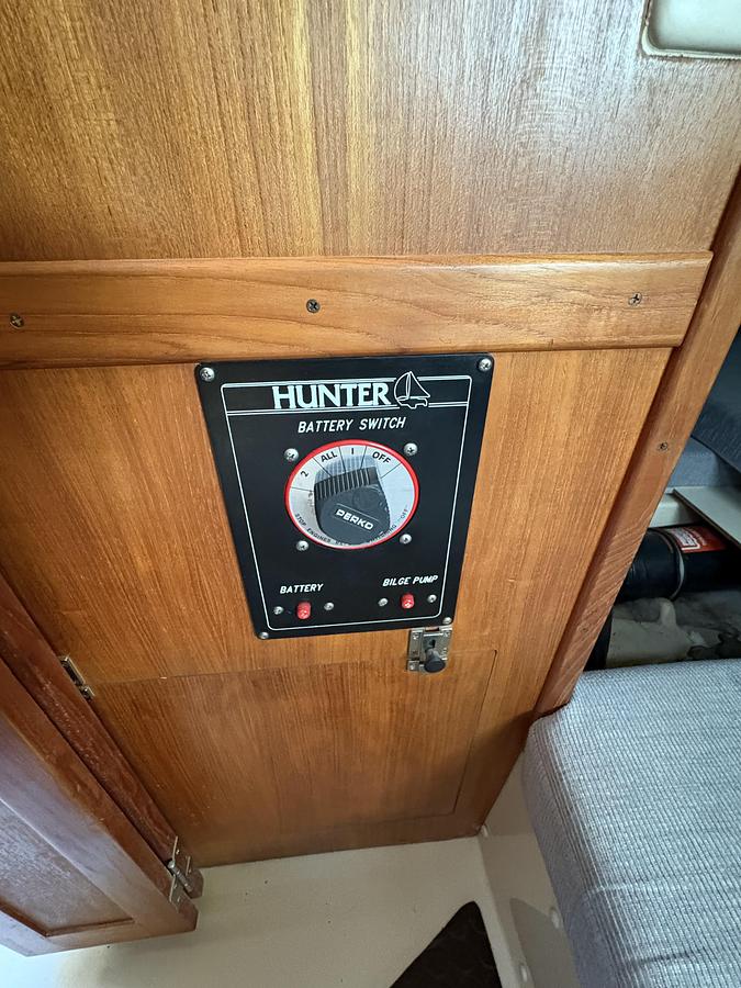 Used 1993 Hunter 28