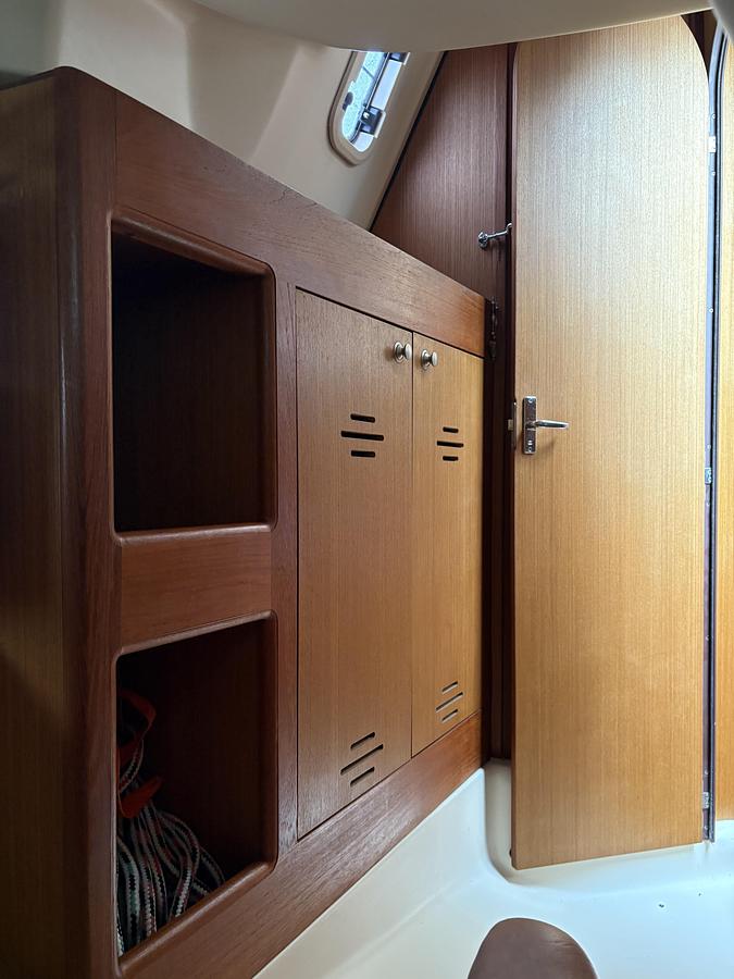 Used 1997 Hunter 310