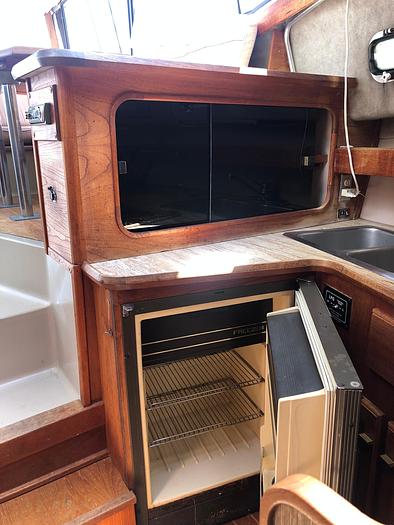 Used 1986 Bayliner 3270 Motoryacht