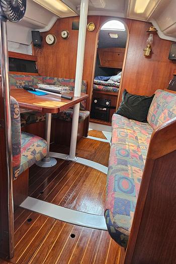 Used 1988 Hunter 35.5 Legend