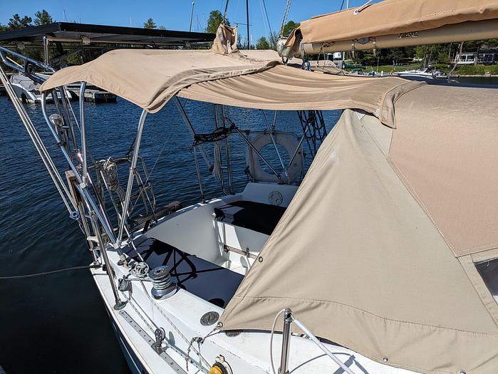 Used 1974 Paceship 26